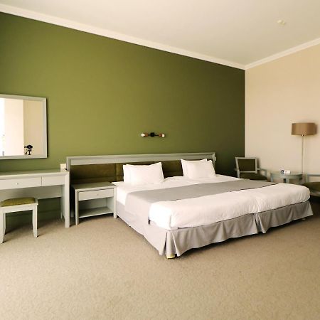 Bugaz Sea View Hotel Грибовка Екстериор снимка