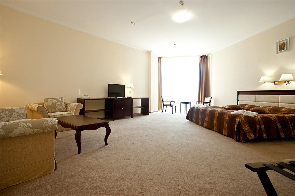 Bugaz Sea View Hotel Грибовка Екстериор снимка