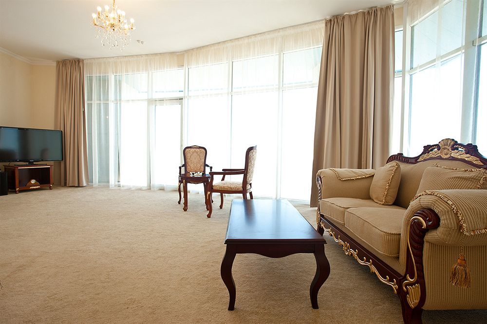 Bugaz Sea View Hotel Грибовка Екстериор снимка