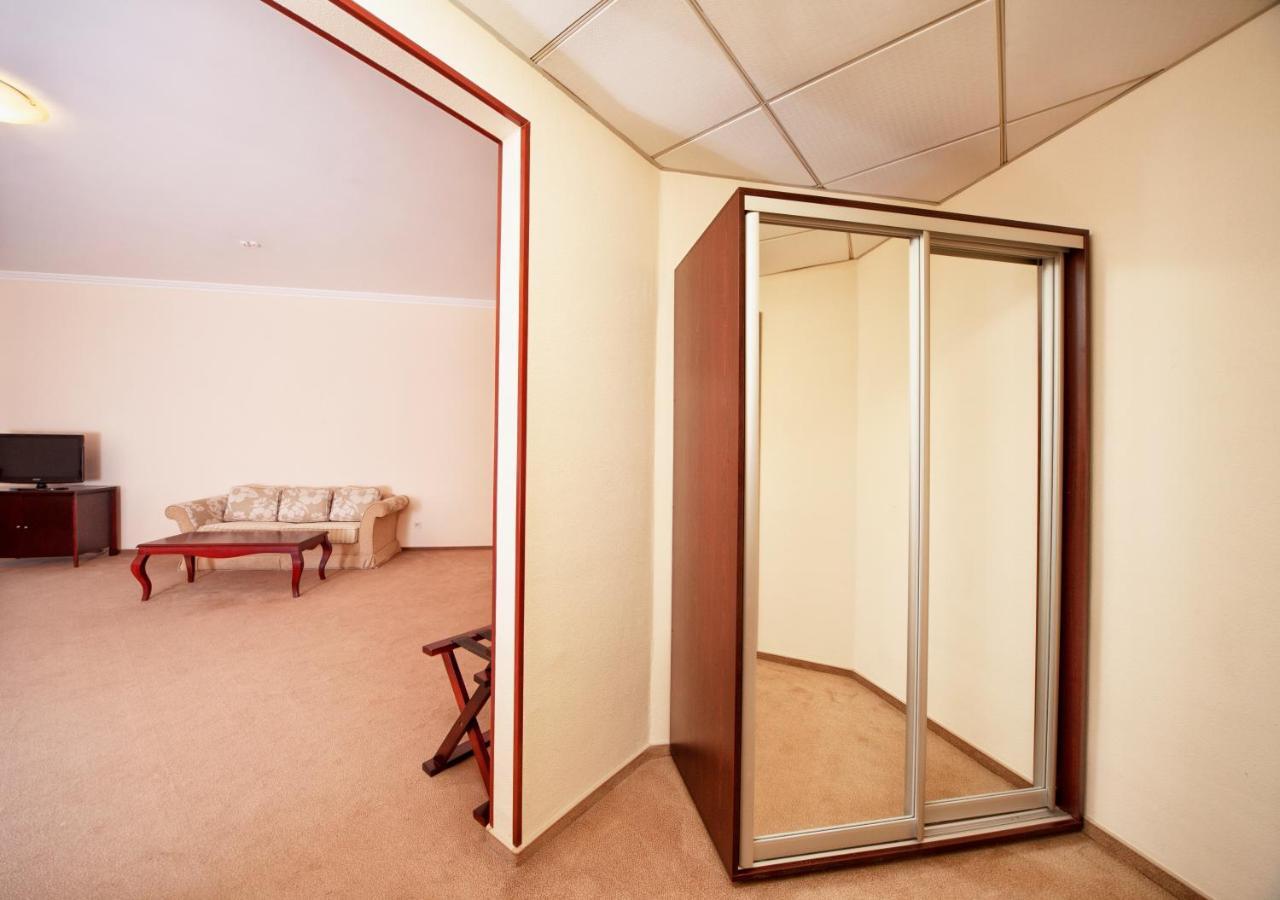 Bugaz Sea View Hotel Грибовка Екстериор снимка