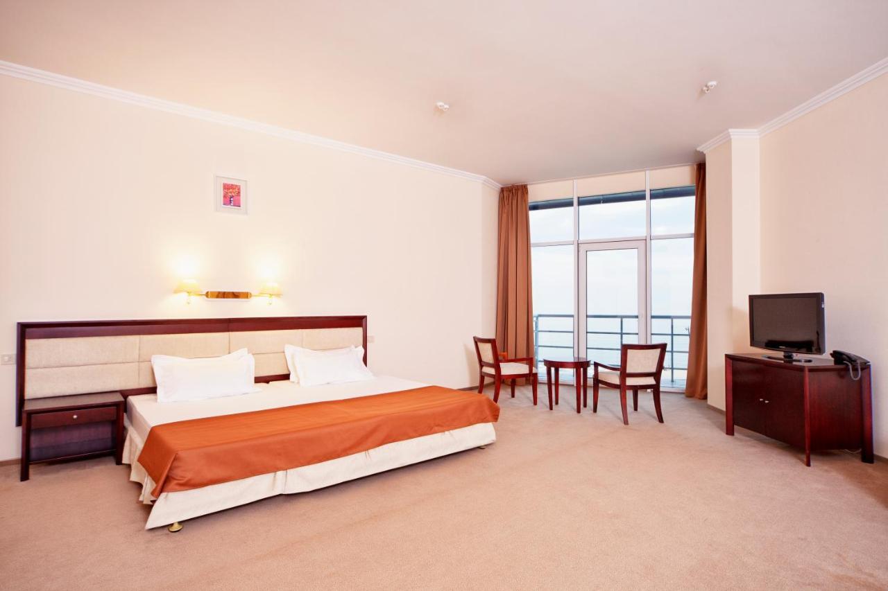 Bugaz Sea View Hotel Грибовка Екстериор снимка