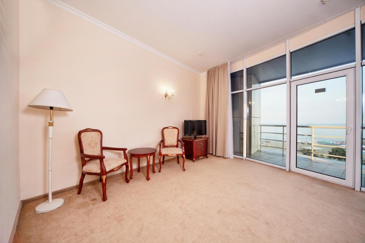 Bugaz Sea View Hotel Грибовка Екстериор снимка